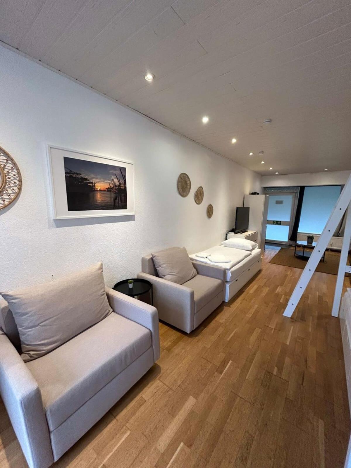 Beautiful In Urban Location Apartament *